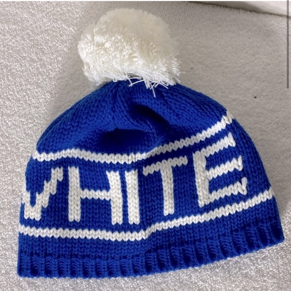 5/$25 Bula Blue White Jacquard Knit Big White Toque Beanie With Pom Pom - Picture 2 of 8